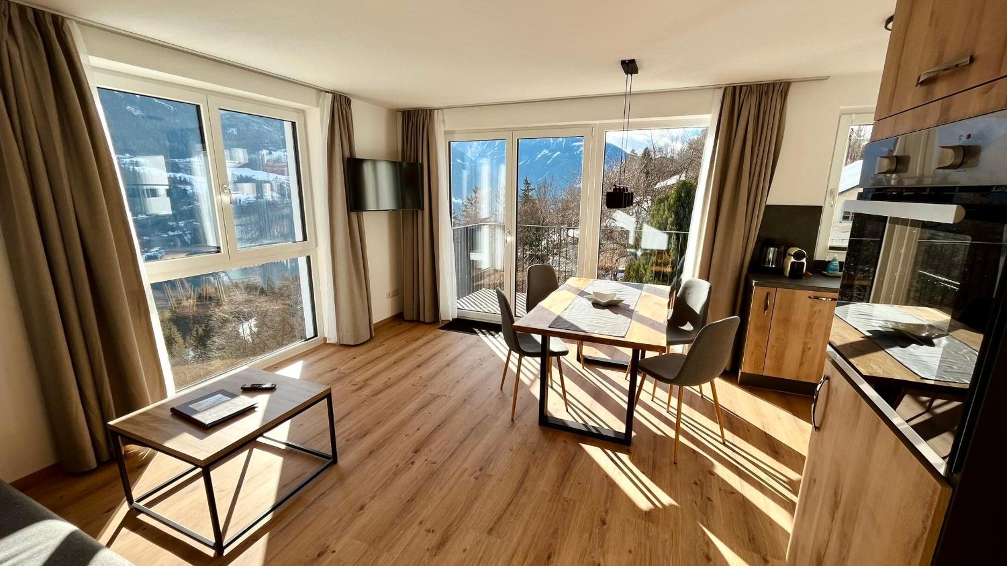 Apart Alpenzeit Arzl im Pitztal Luaran gambar